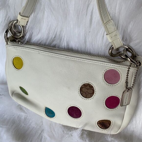 Coach white leather little purse EUC - Picture 4 of 11